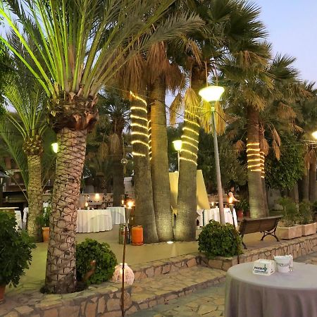 فندق El Eden إل خيذو المظهر الخارجي الصورة